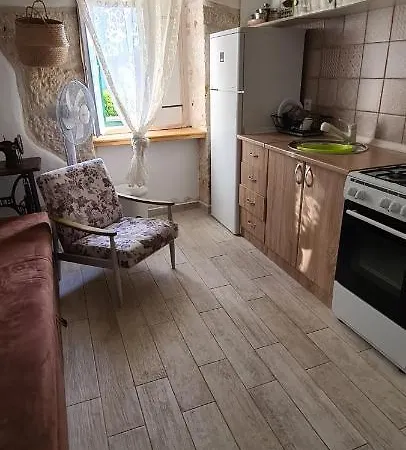 아파트 Life Takes Us To Unexpected Places